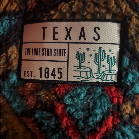 Colorful Geometric Pattern Jacket - Picture 4 of 4